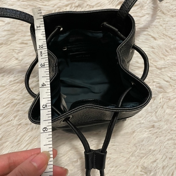 Matt & Nat Sora Mini Bucket Bag - Picture 7 of 10